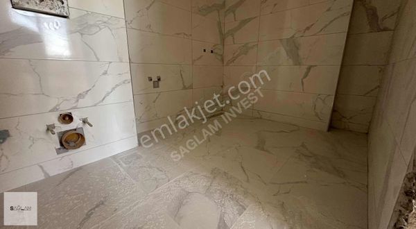 Sağlam'dan Merdivenköy'de 3+1 Fırsat Geniş Daire Eylül Teslim!!!