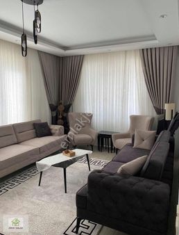 Zirve Emlak Satıyorr Yarenlerde 4.kat 2+1 100m2 Full+full Daire