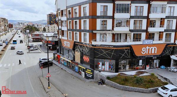 Hedef Emlak'tan Bağdat Caddesinde 1200 M2 Satılık İşyeri