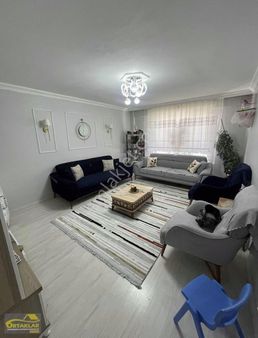 Kapalı Pazar Dibi 2+1