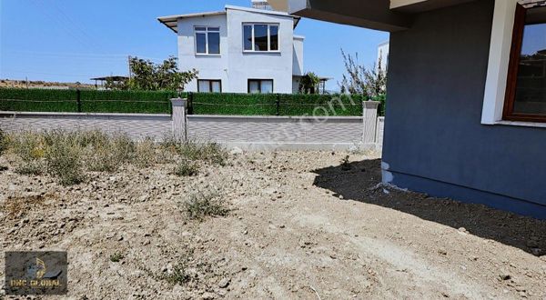 Manisa Dazyurt Mh. 180m2 Arsa İçersinde 2 Katlı Müstakil Ev