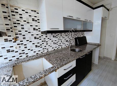 Azmir'den Yeşilkent Mah. Satılık 3+1 Daire For Sale للبيع