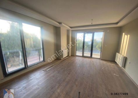 Van Edremit'te İlhami Çakırtaş Emlak A.ş.'den Satılık Site İçi Sıfır Geniş 3+1 Daire