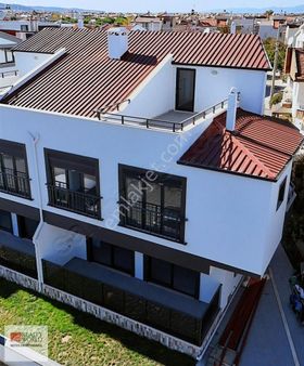 Rw Nefes'ten 130 M² 3 Banyolu 5+1 Tripleks Sıfır Villa