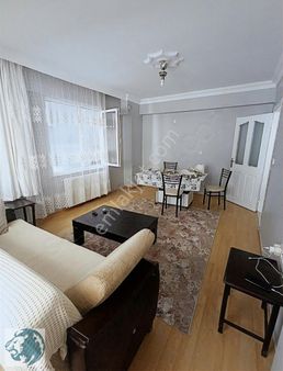 Ara Kat Emsalinde Balkonlu Yüksek Giriş Dairemiz Satılık Acil.