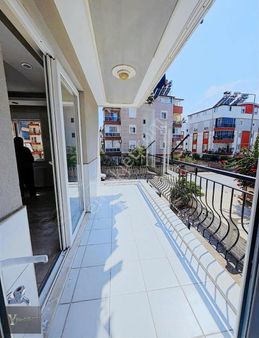 Ahatlı Mahallesinde 3+1 Doğalgazlı Çok Geniş Kiralık Daire