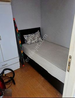 Yeşilyurt Mahallesinde Satılık 1+1