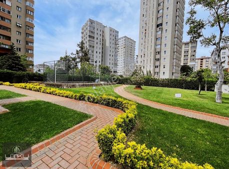 Utku'dan Sahrayıcedit Atatürk Cad. Üzerinde Balkonlu Satılık 3+1