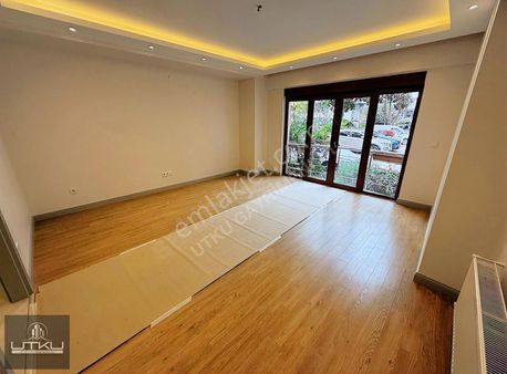 Erenköy'de 3+1 120m2 Bağdata Yürüme Mesafesi Geniş Salon