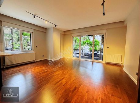 Göztepe'de 125m2 3+1 Bağdat Caddesi,marmaraya Yakın Mesafe