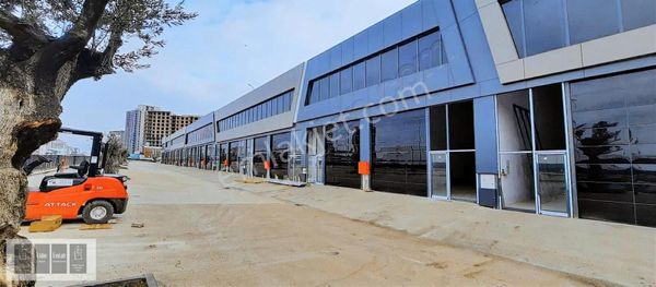 Kervancı Ticaret Merkezi Düz Giriş Satılık Dükkan