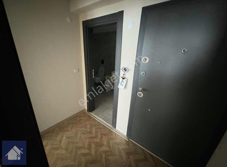*yiğit Emlak Armutlu'dan*bahçe Kullanımlı*1+1*sıfır*lüks Daire