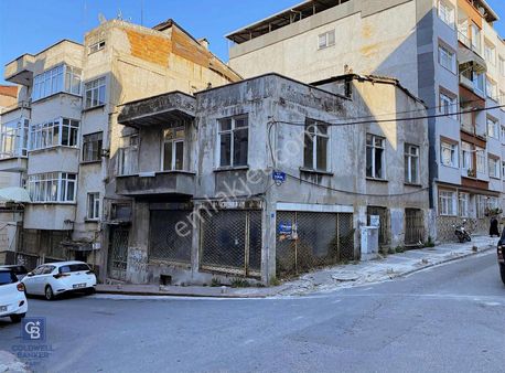 Çiftlik Aziziye Caddesi Üzerinde 145m2 Köşe Parsel 5 Kata İmarlı