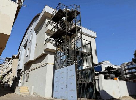 Fsm Bulvarına 2 Dk Mesafede Satılık / Kiralık Komple Bina