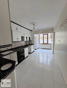 Bolu Altın Emlak Çarşı Temsilciliği'nden Gölyüzünde Satılık 3+1