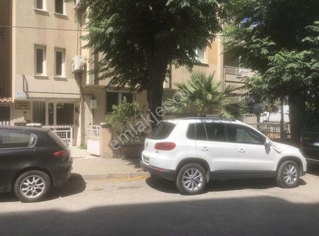 Cadde Üzeri Çok Geniş Satılık Daire