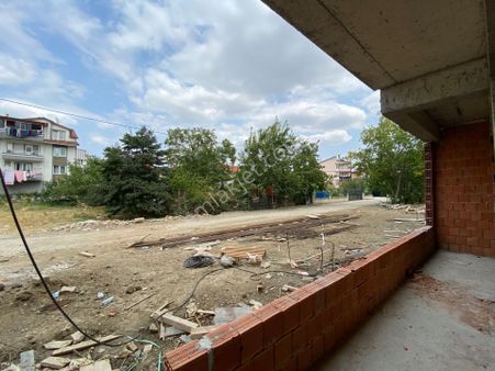 Bahçeli Çift Cephe 2+1 Yüksek Giriş Ferah Satılık Daire