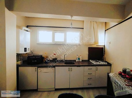 Merkez Emlak Armağan'dan 2+1 İskanlı Giriş Kat Daire