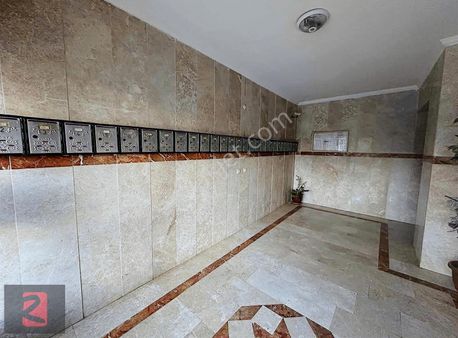 Kübra Yeşiltepe'den Merkezi Konum Da Geniş Satılık 3+1