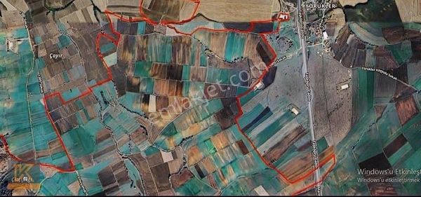 Kaan'dan Hayrabolu Yoluna Ve Meraya Yakın Konumda Tarla