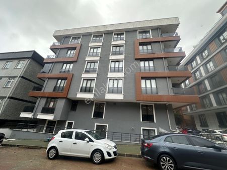 Avcılar Merkez Mahallesi Sıfır Yeni Binada Uygun Fiyata 170m2 Deniz Manzaralı &teraslı Dubleks Daire