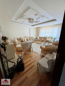 Meram Yakada Satılık 3+1 Arakat Daire