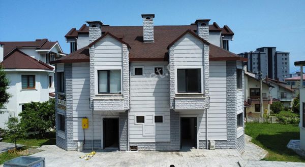 Mabel'den Dolunay Mavi Evler Sitesinde Yenilenmiş Tripleks Villa