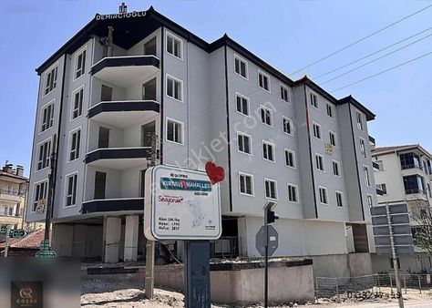 -coşar Gayrimenkul-kurtuluşanacad. 4 Yol Cephe Satılık3+1 Lüks