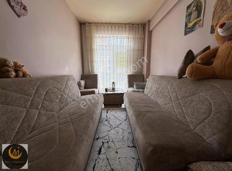 Dolunay'dan Anadolu Ünv. Yakını Ayrı Mutfak 1+1 Daire