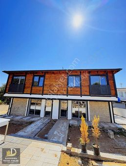 Detaydan Hamamlı'da Deniz Manzaralı Bahçeli Dublex Yazlık Daire