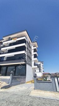 Kosova Mahallesinde Satılık 3 Cepheli Geniş Sıfır 3+1 Daire