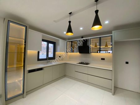 Kuşadası Değirmendere Deniz Manzaralı 3+1 Sıfır Daire