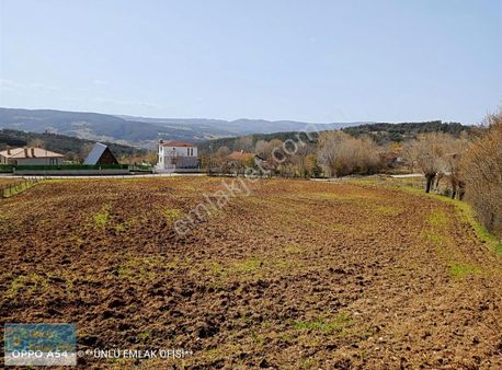 Ünlü Emlaktan Ankara Yolunda Müstakil Konutimarlı Fırsat Arsalar