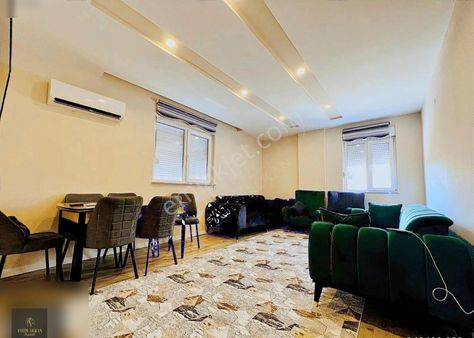 Sıfır Ayarında 1 Yaşında Cam Balkonlu Geniş 2+1 Yüksek Giriş