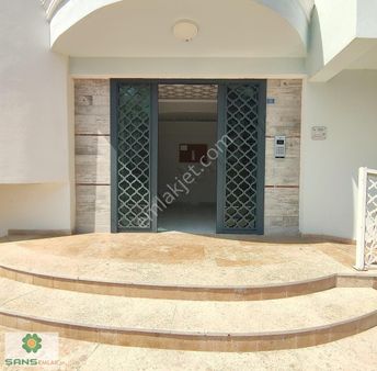 Erdemli Aşağı Alata'da Full Eşyalı Sahile 250 Metre Mesafede 1+1