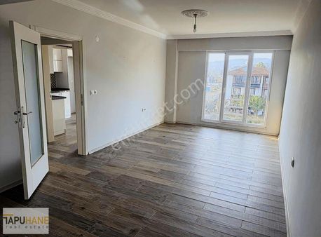 Tapuhane'den Yeni Yüzyıl İ. Okulu Yanı Satılık 2+1 Daire