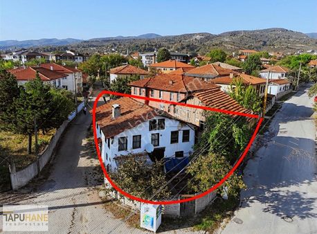 Tapuhane'den Dereboğazı Mah. Satılık Müstakil Ev Ve Arsası