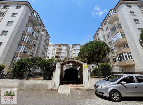 Muhittin Mh. Özdostlar Sitesi 4+1 Geniş Kiralık Daire