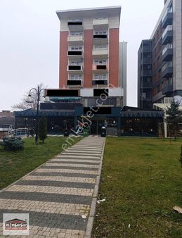 Bess'den İsmet İnönü-1 Cad. Üzerinde Kiralık 2+1 Ofis