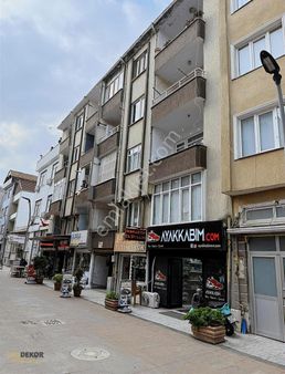 Başdekor Gayrimenkul'den Satılık Geniş 2+1 Eşyalı Daire