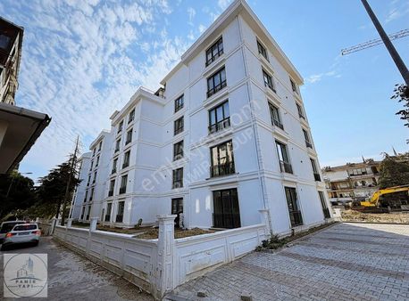 Büyükçekmece Merkezde Acil Satılık Butik Site İçi 3+2 Dubleks