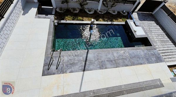 Didim Akbük'te (3+1) Eşyalı Deniz Manzaralı Müstakil Villa