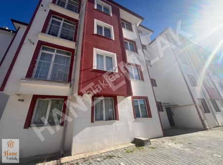 Hane Emlak'tan Tüvtürk Üzerinde 2+1 Kiralık Daire