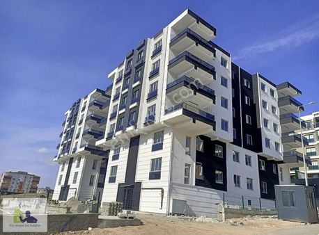 Evbul'dan Petrol City Yanında Satılık 3+1 Ara Kat Daire