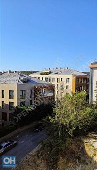 Kemerburgaz'da Site İçinde Muhteşem Konumda 2+1 Sıfır Ara Kat