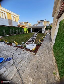 Altınolukta 6+1 Bodrumlu Satılık Lüx Villa