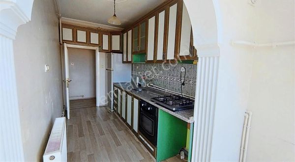 Çarşı Merkezde Kongre Meydanı Karşısında 3+1 Kiralık Daire!!!