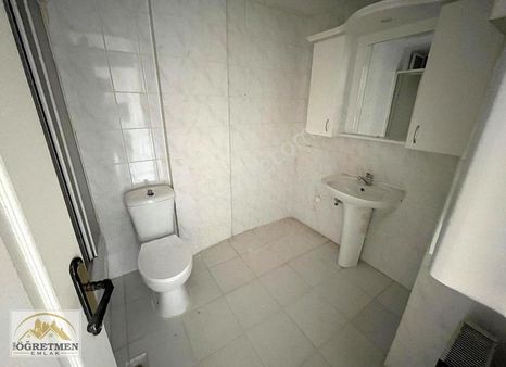 Öğretmen Emlaktan İstasyon Caddesinde Fırsat 3+1 Merkezi Daire