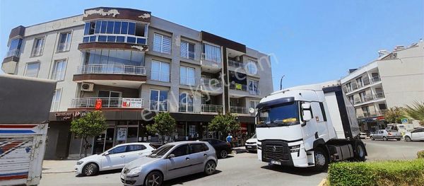 Yalı Emlak'tan Satılık Lüks Ara Kat Daire