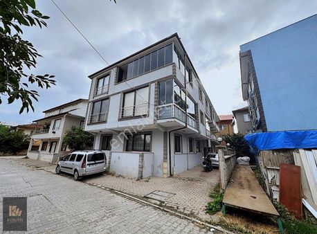 Kurutay Gayrimenkulden Çarşı Merkezde 3+1 Geniş Kiralık Daire